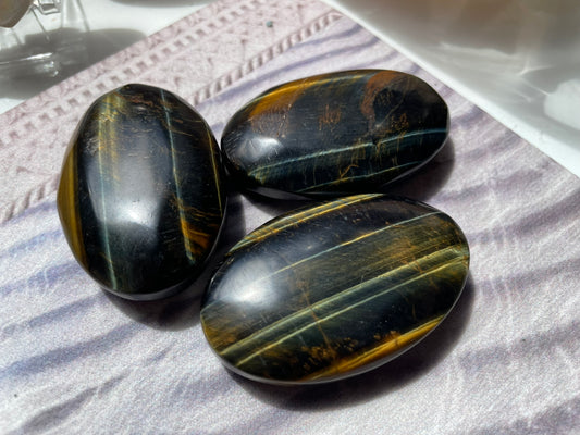 Blue Tigers Eye (Hawk's Eye) Palmstone